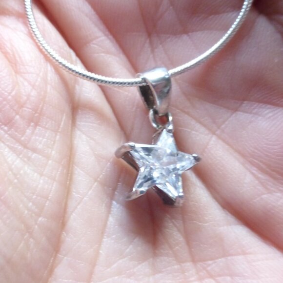 Sterling silver snake chain necklace with cubic zirconia star pendant - Picture 9 of 9